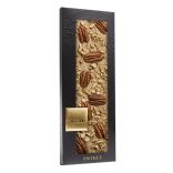 chocoMe Valrhona 32% szőkecsokoládé, füstölt só, pekándió, ropogós karamell 